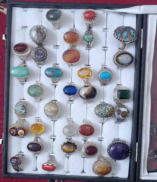 السلام عليكم اخوان الي على باب الله  خواتم فضه وأحجار
متنوعه على 20 الف ابيع شلع مابيع مفرد المكان نجف توصيل جميع المحافظات التواصل ***********
