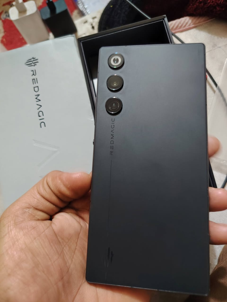 للبيع ريد ماجك 10 Air
الجهاز مستخدم اسبوعين
نضافة جدا عالية
الجهاز عملاق بلالعاب والشفتات
الذاكرة 256 رام ١٢+١٢
كامل ملحقات كارتونة وحافضة فقط بدون شاحنة ركز
السعر ٤٩٠ الف قفل
العنوان بغداد الشعب شارع الصحة
شراي اتصل ***********
