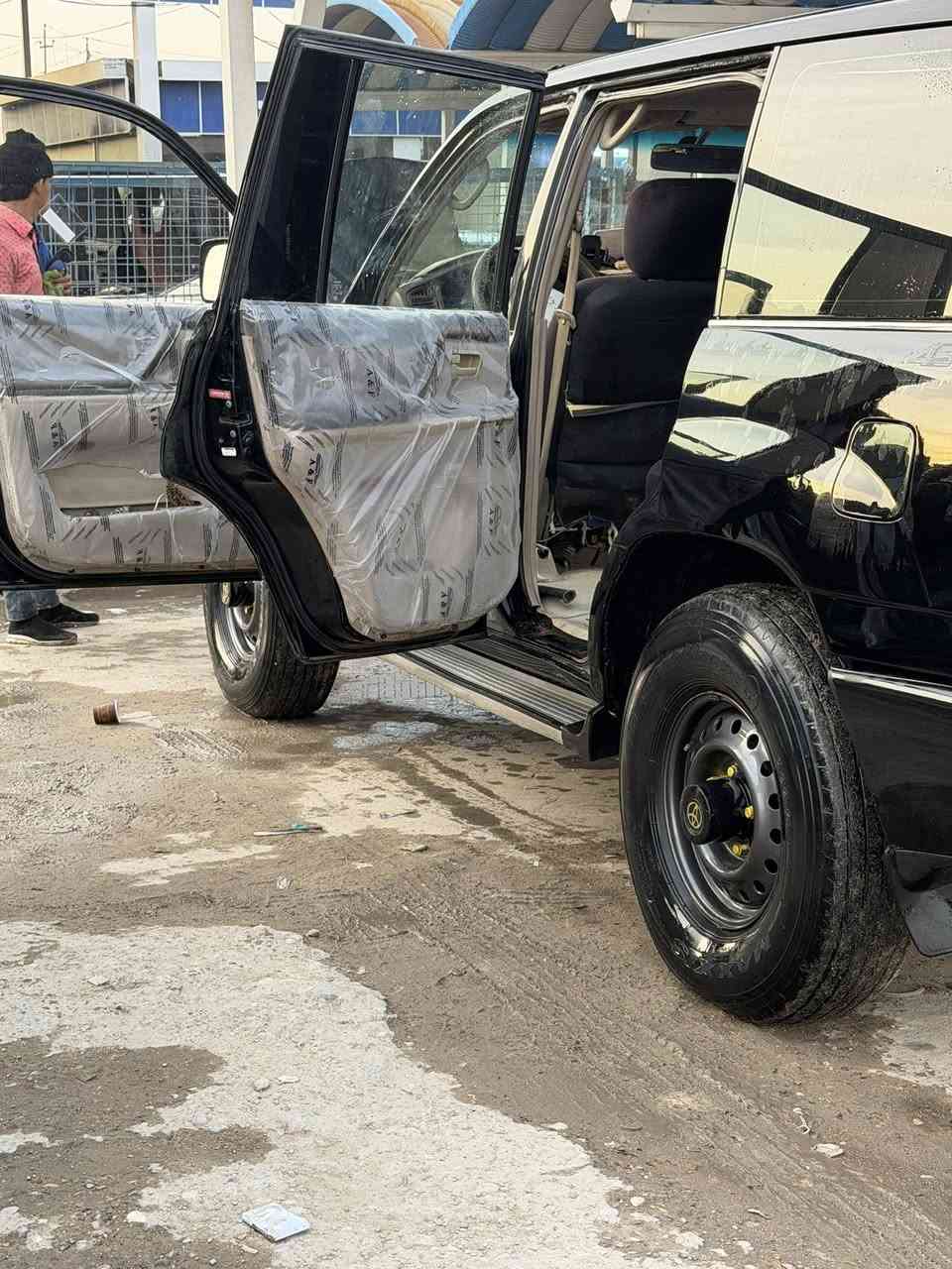 ‏سلام عليكم  تويوتا لاندكروزر مونيكا  2000فول عادي دفع رباعي، تايرات وجنوط جداد عنوان بصره￼ ‭٠٧٧٤ ٢١٣ ٥١٥٢‬
