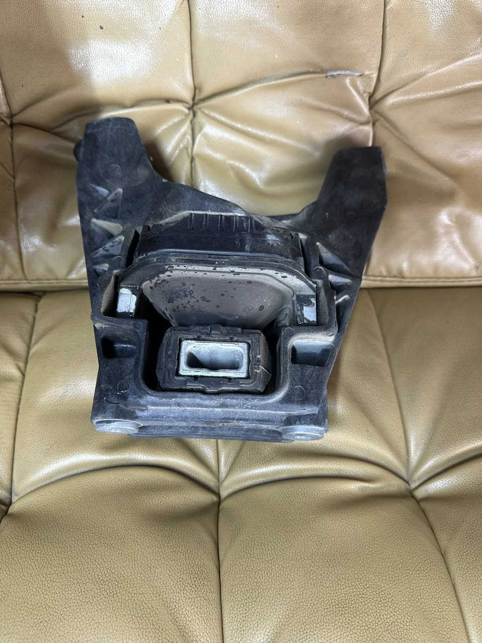 قطع غيار هوندا اكورد هايبرد 2023-2025
شركة الماسة بغداد الكرادة شارع المسبح
حصرا امريكي
***********
