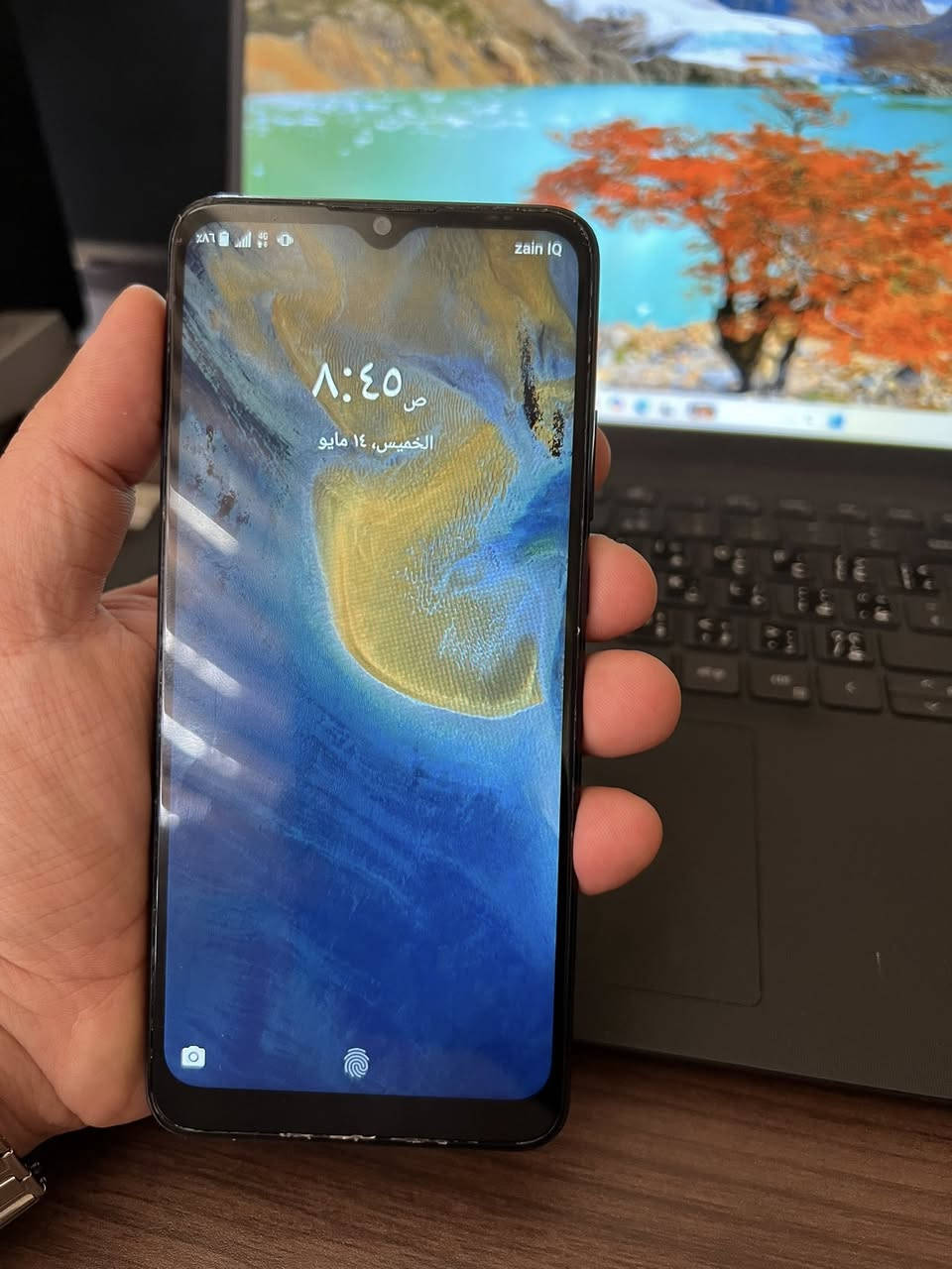 ZTE Blade A51
السلام عليكم 
جهاز ZTE للبيع 
بسعر 100 الف
سريع وخفيف وبطاريه جيده
مستشعر بصمة اصبع بالخلف 
***********
***********
