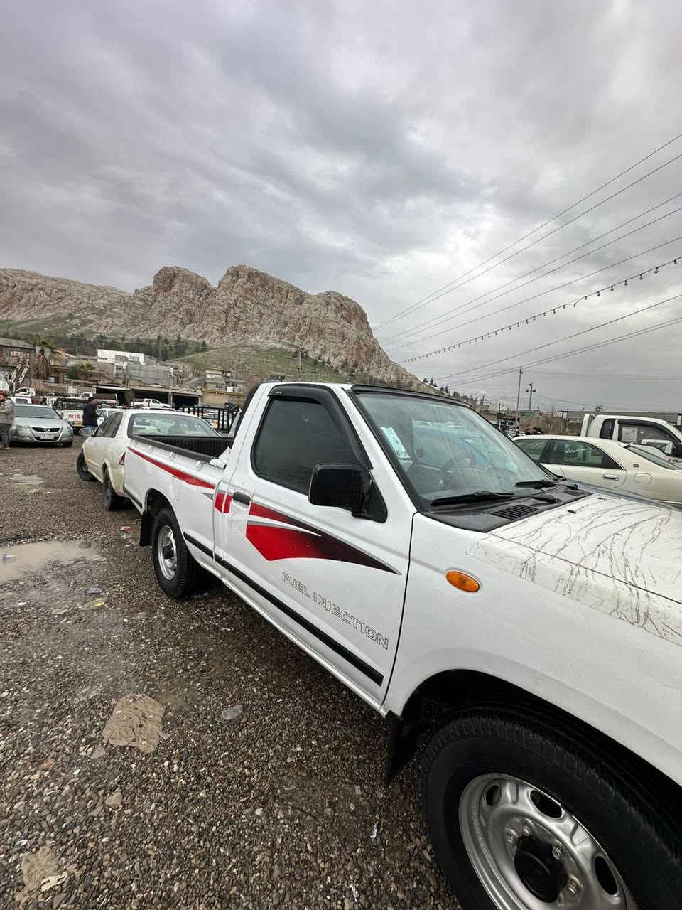 نیسان ۲۰۰٦ یابانی
بێ بۆیاخ تەنها ساردی هەیە چوار قولاپ 
۳۰۰هەزار ڕۆشتووە مەکینە کابلێتەری لۆۆک 
سەیارەکە زۆر جوانە و پاک ماوەتەوە بیلاد پاوەر نیە 
کتابی مزایدەی لەگەڵەو بەشەرت نایدەم نرخی ٥٤ گەڵاو معامەلەیەکی کەم  کەفالەتی ماڵی مەدەنی بەشەرت موسو بڕاوە بەشەرت
پەیوەندی بکەن *********** شوێن سەیدسادق
