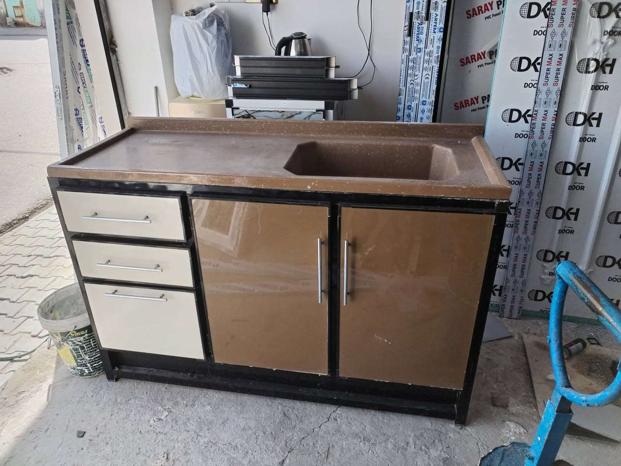 سنكي متر ونص
شغل تركي تزكام

سعره 150 

معه توصيل داخل سماوه فقط حجز واستفسار *********** وتساب
