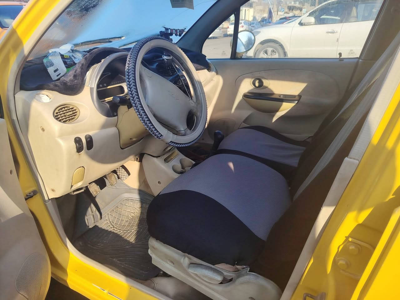 السلام عليكم كوكو للبيع ٢٠١٠ محرك امعمر ريمن بعد ما طلع بيها سنويه لل ٢٠٢٧ كبون بيها اتريد وكاله اتريد تحويل مابيها صبغ ولا ظربه بس بيها خيسان بل دواير وامضح بل صوره ويردلها دعميه كدام مطلوبه هيه مال ٤ سنين غرمات صفر السعر ١٧ ابيها مجال حك الجيه الاتصال ***********
