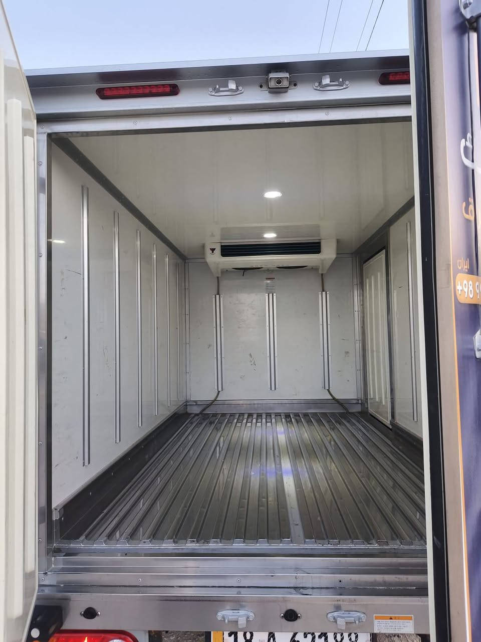 هونداي براد اصل موديل 2021 محرك دبلو كامل أوصاف التبريد دبل كمبريسر منفصل امامي وخلفي كير اوتوماتيك مري شفط  دبل كاميرا أمامية وخلفية كشنات تدفئة وتبريد السيارة جديدة وجاهزه للعمل رقم بابل انكليزي هزة جديده مداور مباشر السعر 185 ورقة عنواني النجف الاشرف شارع المطار للاستفسار ***********
