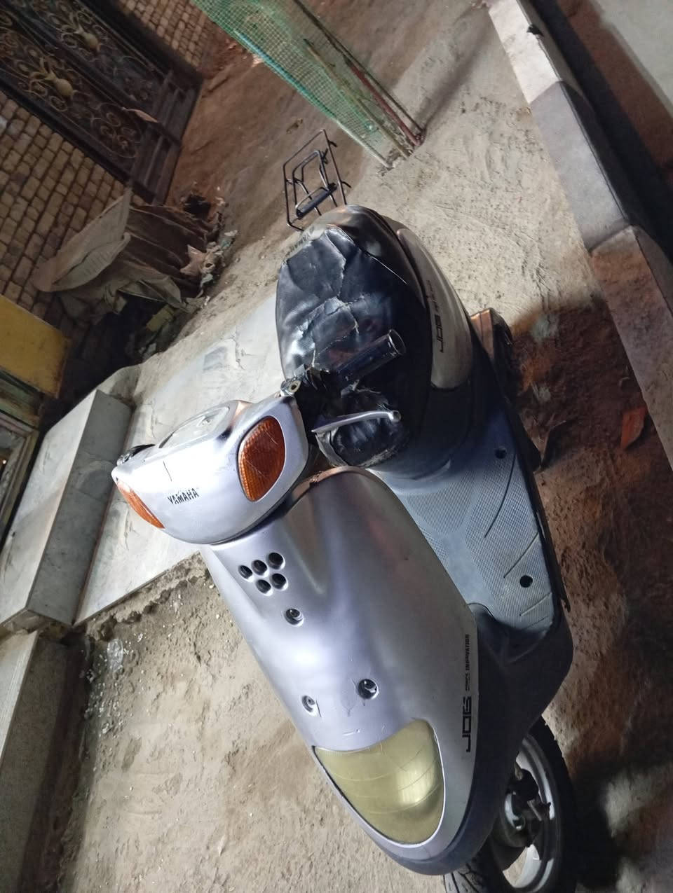 سلام عليكم دراجه منغولي للبيع دراجه نضيفه مفتوحه بس بستم دراجة خرسه السعر٢٠٠وبيهه مجال قليل مكاني ناصرية مركز رقمي ***********
