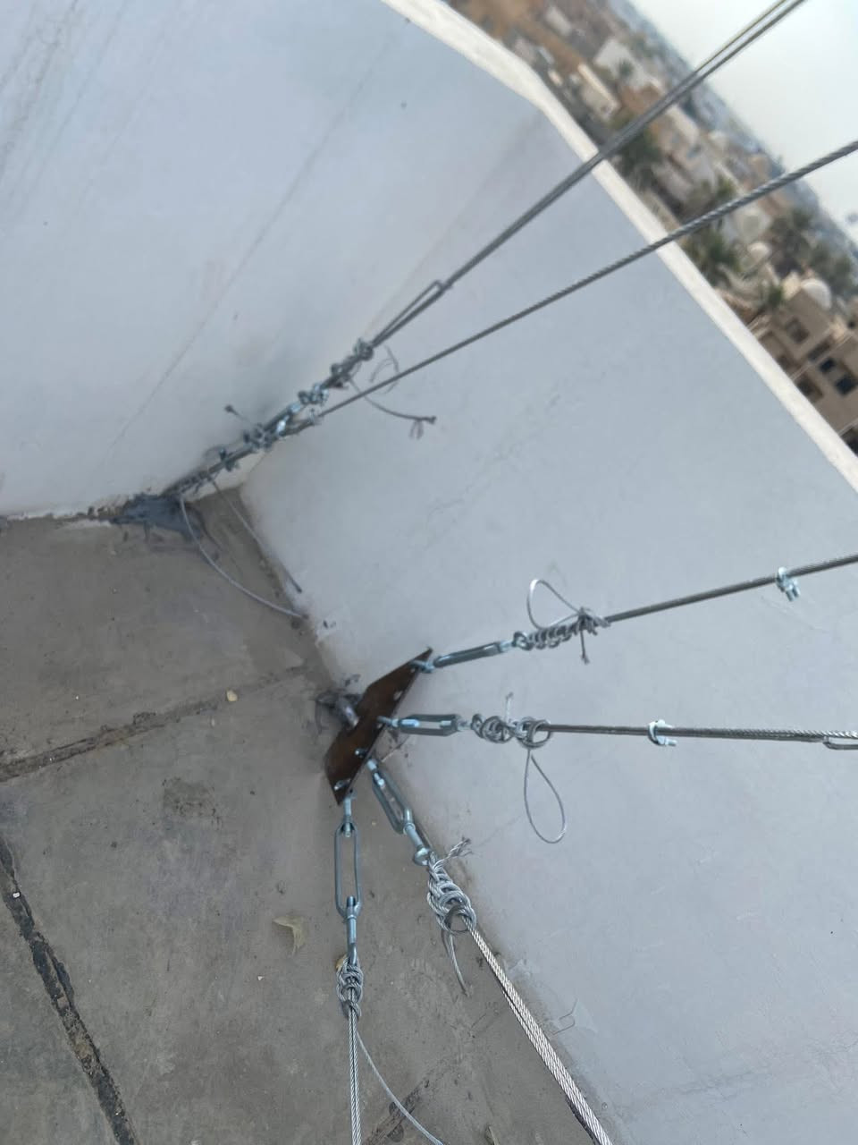 جانب من اعمالنا نصب برج رباعي 30 متر 
كوادر متخصصة في فتح ونصب وصيانة الأبراج 
*********** عبدالله
