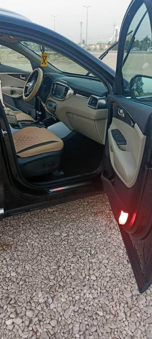 السلام عليكم
سورنتو 2020 خليجي كفاله عامه من الدعاميه للدعاميه 
گير ومكينه كفاله 
السعر 255 
السياره بسمي 
رقم جديد سنويه جديده 
رقم بابل
رقم الموبايل ‏‪***********‬‏
