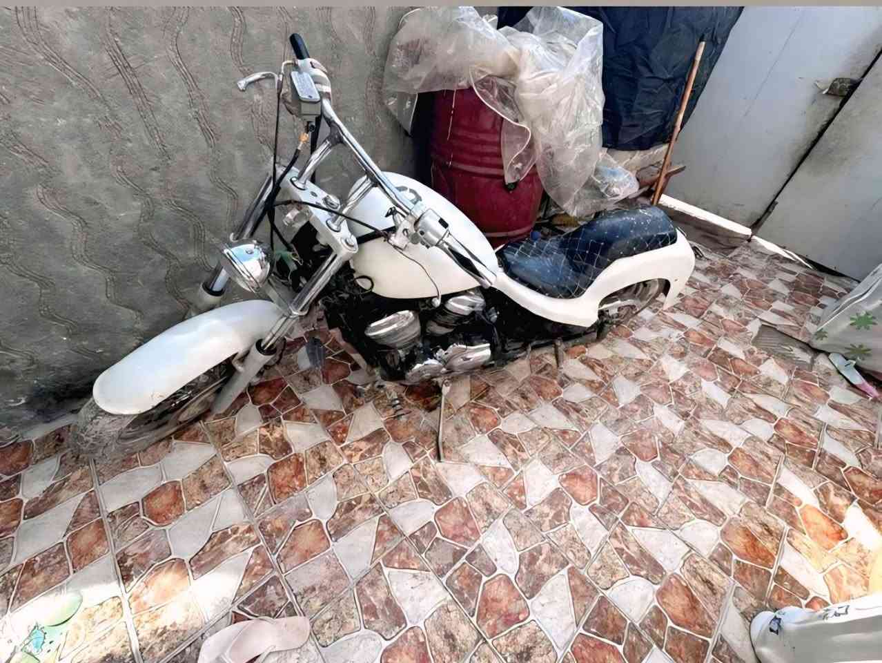 السلام عليكم هارلي لبيع كلك حبايب كوم حديد الدراجه شغاله بس واكفه بيهه خانه السعر 900 وبيهه مجال العنوان حله حي البكرلي واذا اكو مراوس بدراجه ماكس منغولي   عدله نزل صورهه بلتعاليق


**إذا كنت صاحب هذا الإعلان وتريد حذفه لأي سبب، رجاءا أرسل رسالة إلى الدعم الفني**