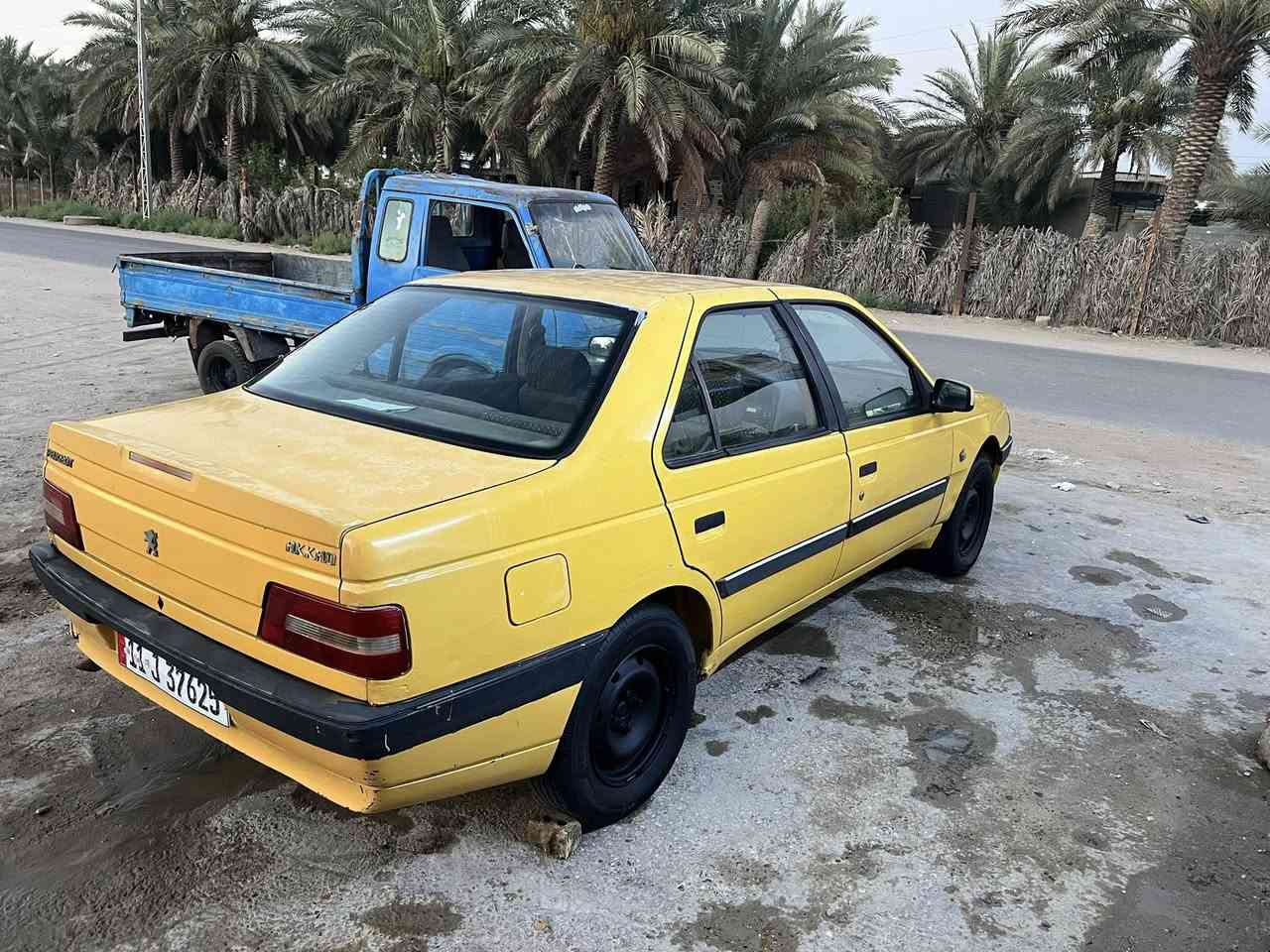 سلام عليكم ورحمة الله وبركاته سيارة بيجو   405  موديل 2015 تخم  تاير حداديه  تبريد  رقم نكليزي بسم جيراني  سنويه ل2030  تحويل مباشر سيارة مال على باب الله مال شغل جديد السعر 35 وبيه مجال حك جيه  الاستفسار على هذا الرقم ***********  العنوان بابل المسيب على طريق ابو جاسم
