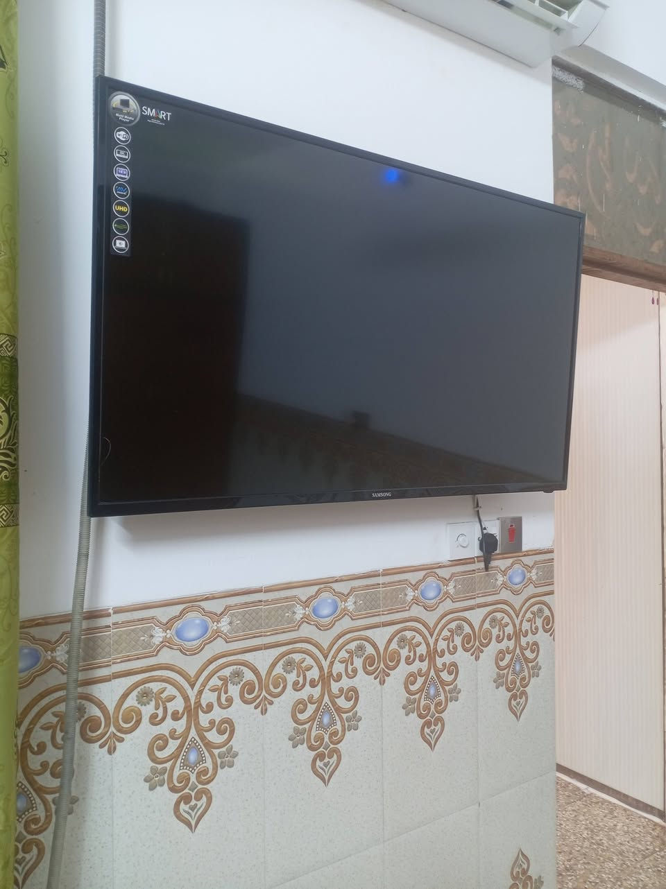 شاشه ام نت جديده حجم 50 مكان مدينه الصدر السعر 250  الرقم ***********
