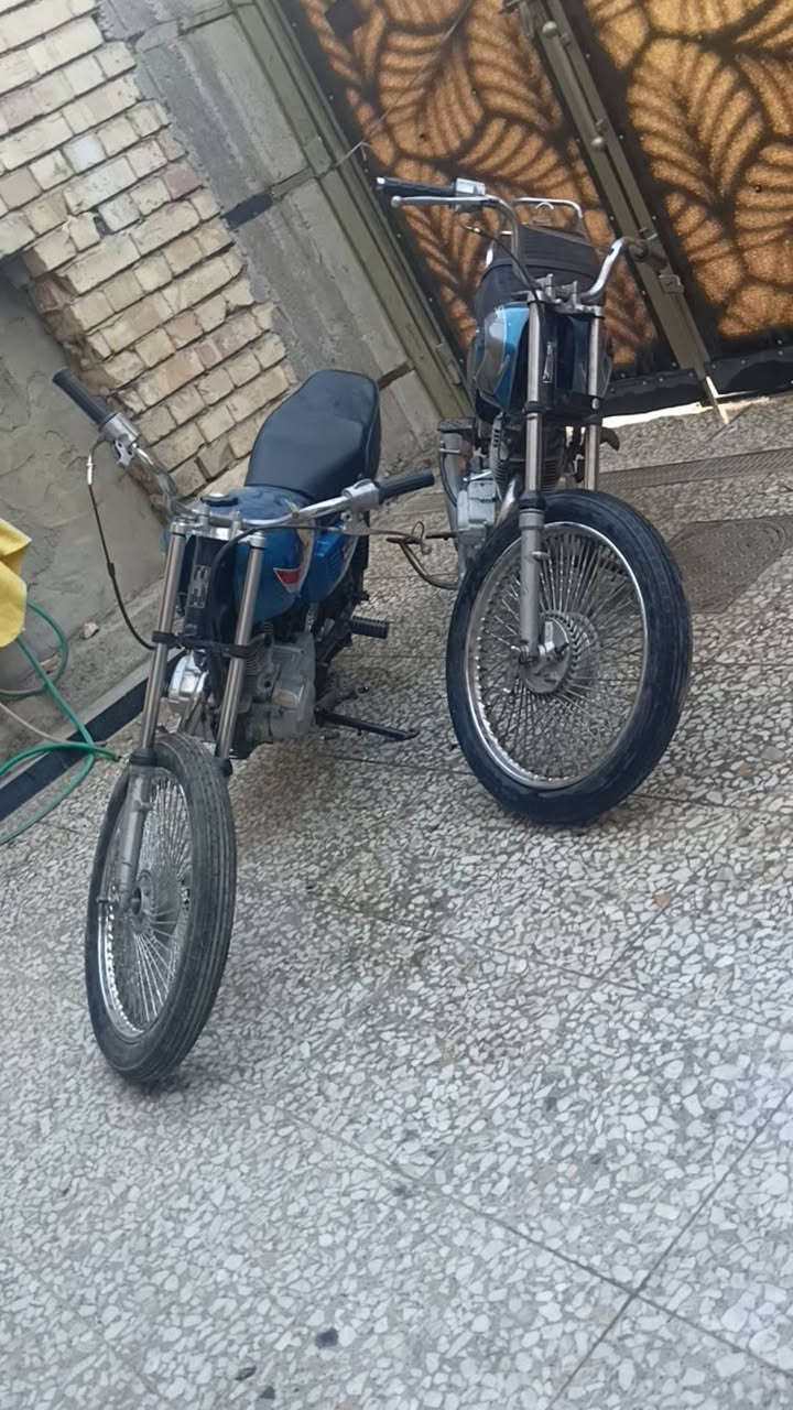 مراوس ثنينهن بدراجه نظيفه
تايكر 20و21 شغالات ثنينهن 
مكاني بغداد الغزاليه الهياكل 
***********
