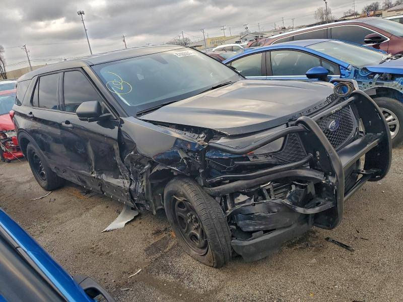 سلام عليكم
فورد اكسبلور بوليسي موديل 2024 
فول مواصفات حادثها كما موضح بل الصور 
حاليا بل الشحن مدة الوصول للمنطقة الحره شهر ونص 
ترهم حره اوكتاب شهداء . 
السعر تواصل خاص او واتساب ***********
