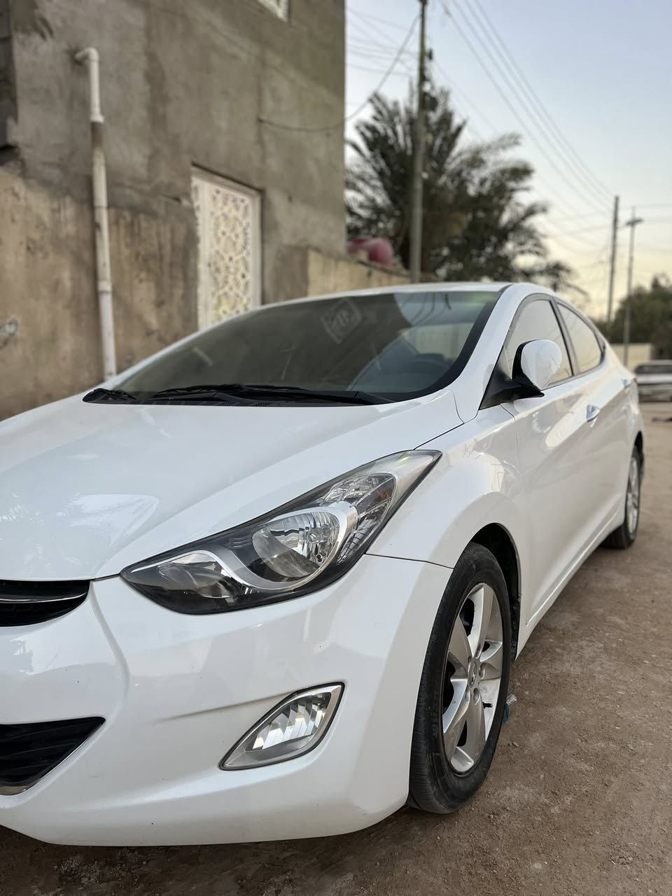 النترا 13  ادوات ادوات دخول جديد سياره جاهزه من كلشي حداده مكينه كير لايت زنون كشنات جلد تدفئه بل كشنات مري شفط نضام ايكو السياره صفاحيها موس جديده تخبل مكان سياره بصره سعر 52 وبيها مجال كلش قليل ***********
