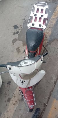 موطور سلفيز البيع ٤٠٠ وبي مجال  الاستفسار الاتصال  07874390051