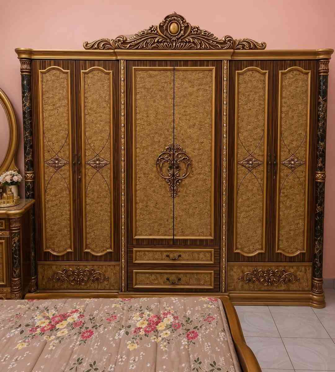 مرحبا عيني
هاذ رقم بس شراي تصل ***********
هاي غرفه البيع لي حب راسني واتساب بس شراي 
سعره قفل مليون 250 كلش حلو ونضيفه
