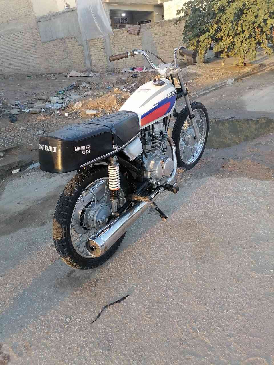 للبيع كلك مديل 23 كامله للخير بس راصطه عوزه مكاني نجف سعره 425 رقمي ***********
