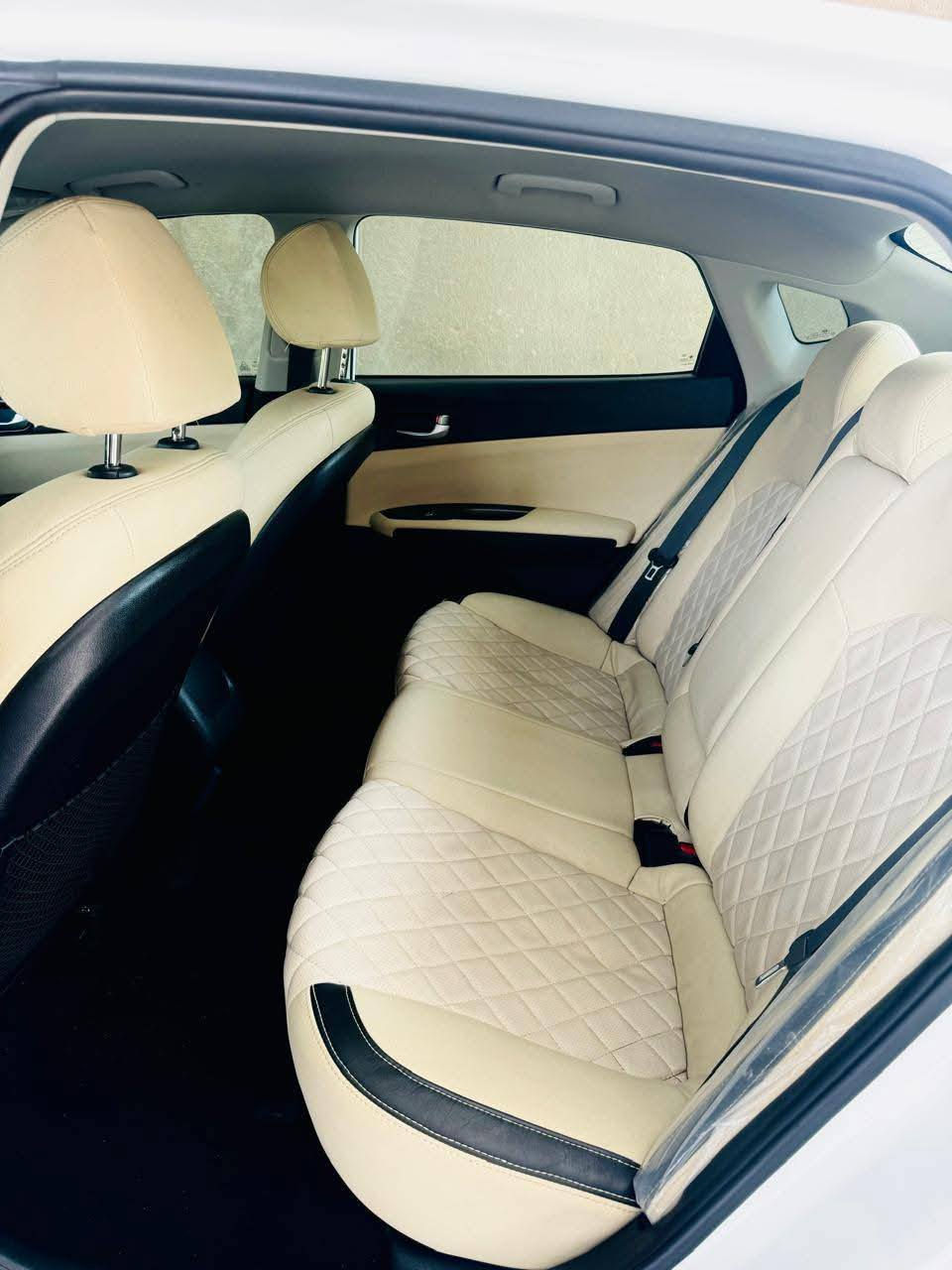 السلام عليكم
كيا اوبتيما 2019 كلين تايتل (كفالة عامه)
-رادار امامي - خلفي
-تحديد مسار
-شاشة كبيره (ابل كار بلي)
-حساس ضغط الأطارات
-نقط عمياء
-كشن السائق مساج
-وضعيات قيادة 
للأستفسار
0781315798
اذ اكو مراوس اوبتيما تكسي


**إذا كنت صاحب هذا الإعلان وتريد حذفه لأي سبب، رجاءا أرسل رسالة إلى الدعم الفني**