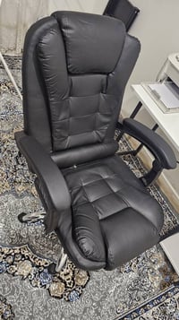 طاولة كمبيوتر • كرسي دراسة • جديد