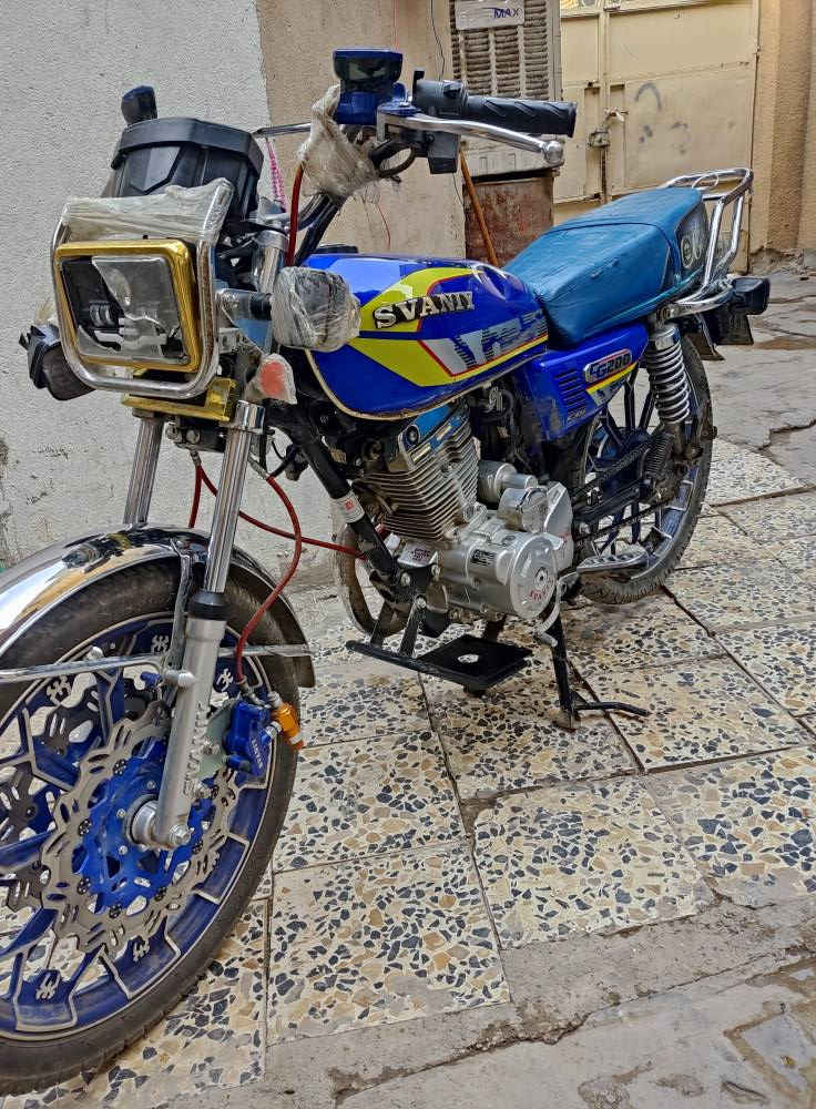 السلام عليكم اخوان.
عندي دراجه ايرانية نوع سافان  موديل 2025   
5 كير 
محرك 200cc. كلشي بيها نضيف و فقط بيها خيط تبخير.  

الدراجه موضح كلشي بيها بالصور.   

للبيع السعر 600 الف بيها مجال بسيط.  

مكاني بغداد الحسينية ( الراشدية) 

للتواصل ع واتساب فقط.  ***********

