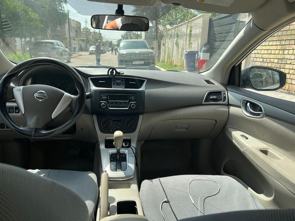 نسيان سنترا 2016
خليجي  
بيهة صبغ بابين جهة الراكب فقط 
مكينة ١٦٠٠
قطتعين تبريد 
سيارة بلادية ونظيفة 
سعرهة ١١٥ وبيهة مجال
 ***********
