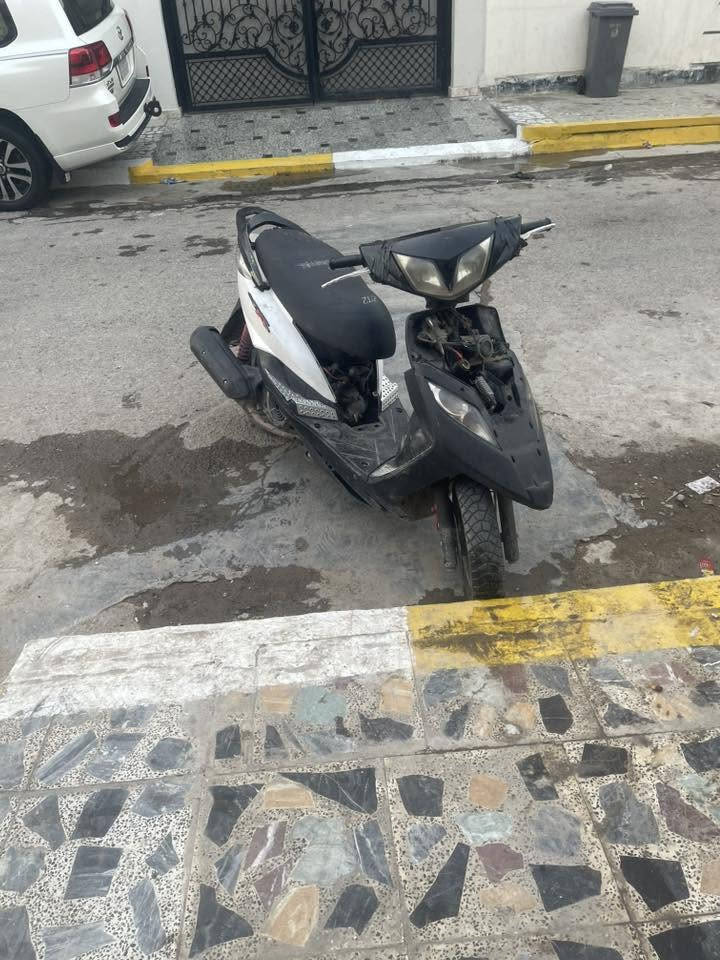 شلونكم شباب دراجه ثلعب أبيع كوم حديد 250 الف بس ولله دراجه طياره بس كابريتر اذا تريد جيب كابريتر وياك وجرب منتهي يمكن طاك سويج بيه ومجطله العنوان البلديات خلف حيدر ابو شربت يم مدرسه تغلب *********** تره ولله ما اعرف بيهن ♥️
