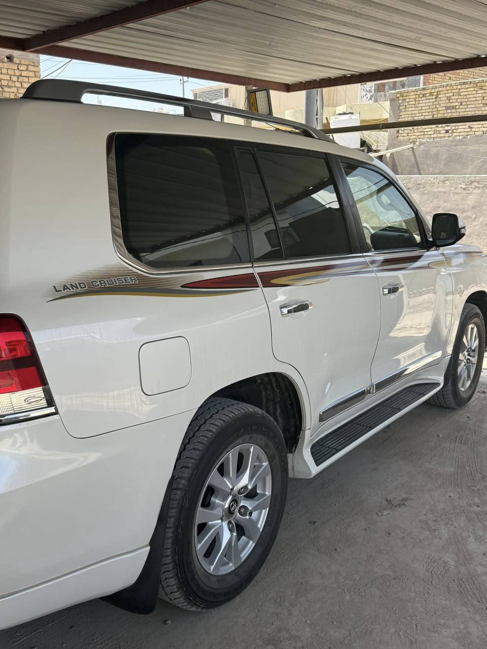 لاندكروزر ٢٠١٧ بريم كفاله عامه سياره جديده وأحلى من الصور ماشيه ١١٤ الف فقط رقم بغداد بأسمي تحويل مباشر مكان السياره بابل سعره ٤٦٥ بيه مجال بسيط للاستفسار ***********
