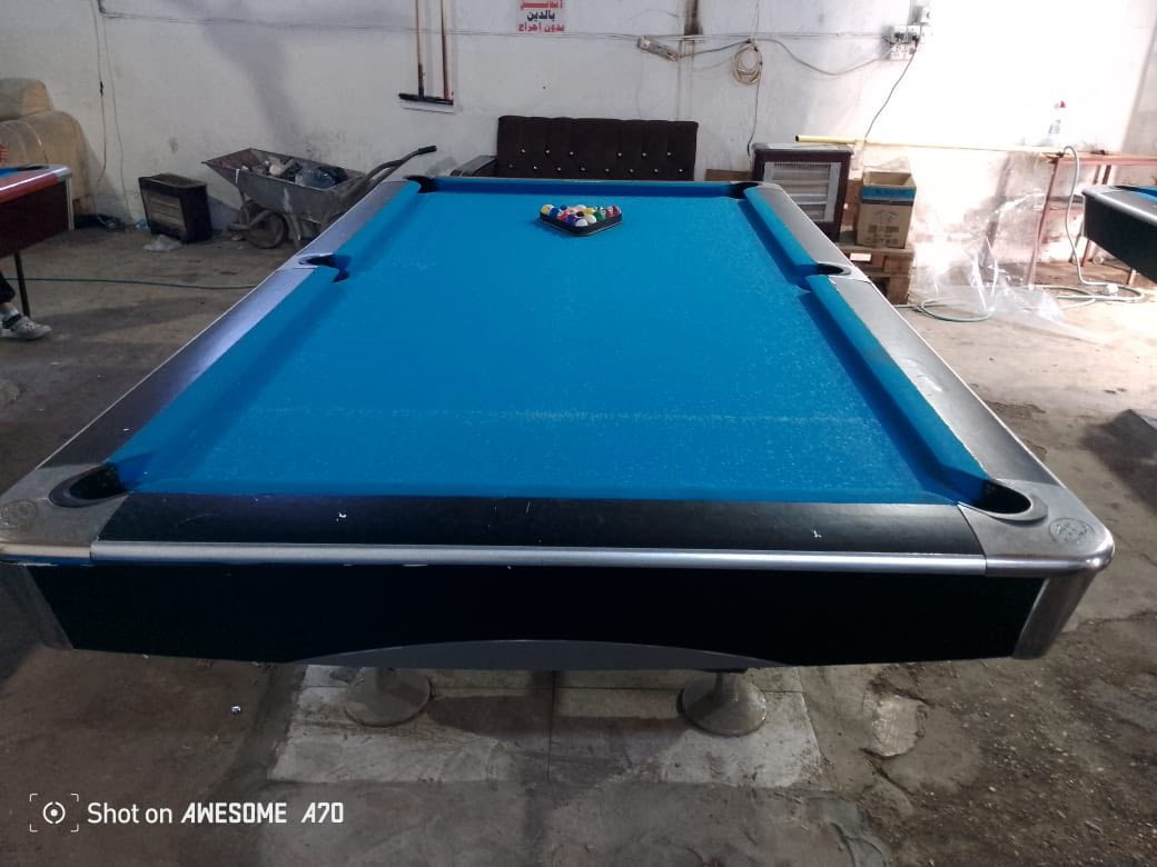 سلام عليكم       اخوان اني مكلف بالنشر  بلياردات عدد3للبيع.  تفاصيل وسعر يم ولد رقم موبايل ***********
