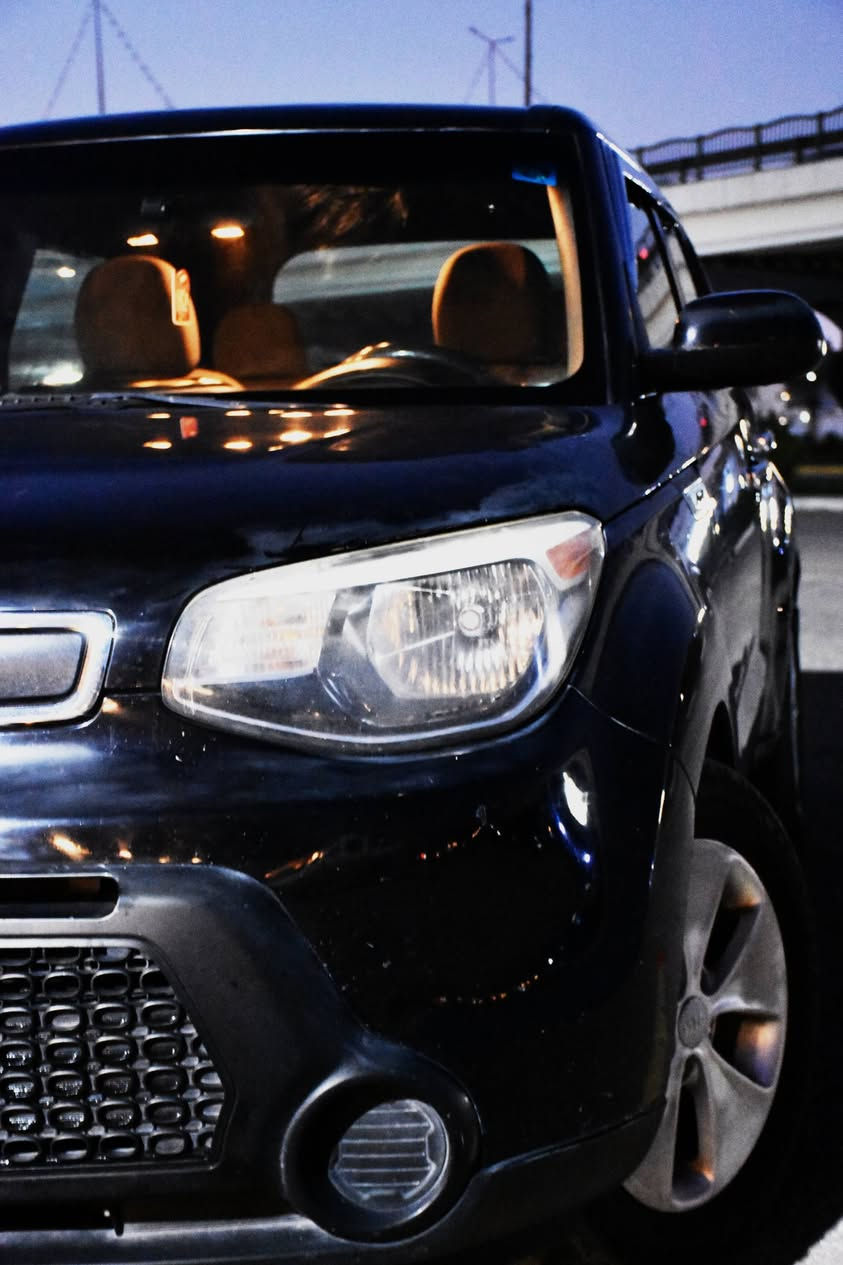 السلام عليكم كيه صول موديل 2015ماشيه125اوقابل للزياده السياره مال بيت حلوه ونضيفه مكينه 1600لاتنقيص ولا تبخير كير او مكينه كفاله حادثها 3قطع قفط بدون دواخل السياره جاهزه من كلشي حداديه جديده تبريد تدفئه مكاني كربلاء السعر99او بيها مجال كلش قليل حك الجيه اي استفسار اتصل عل رقم او اسف عل اطاله ***********
