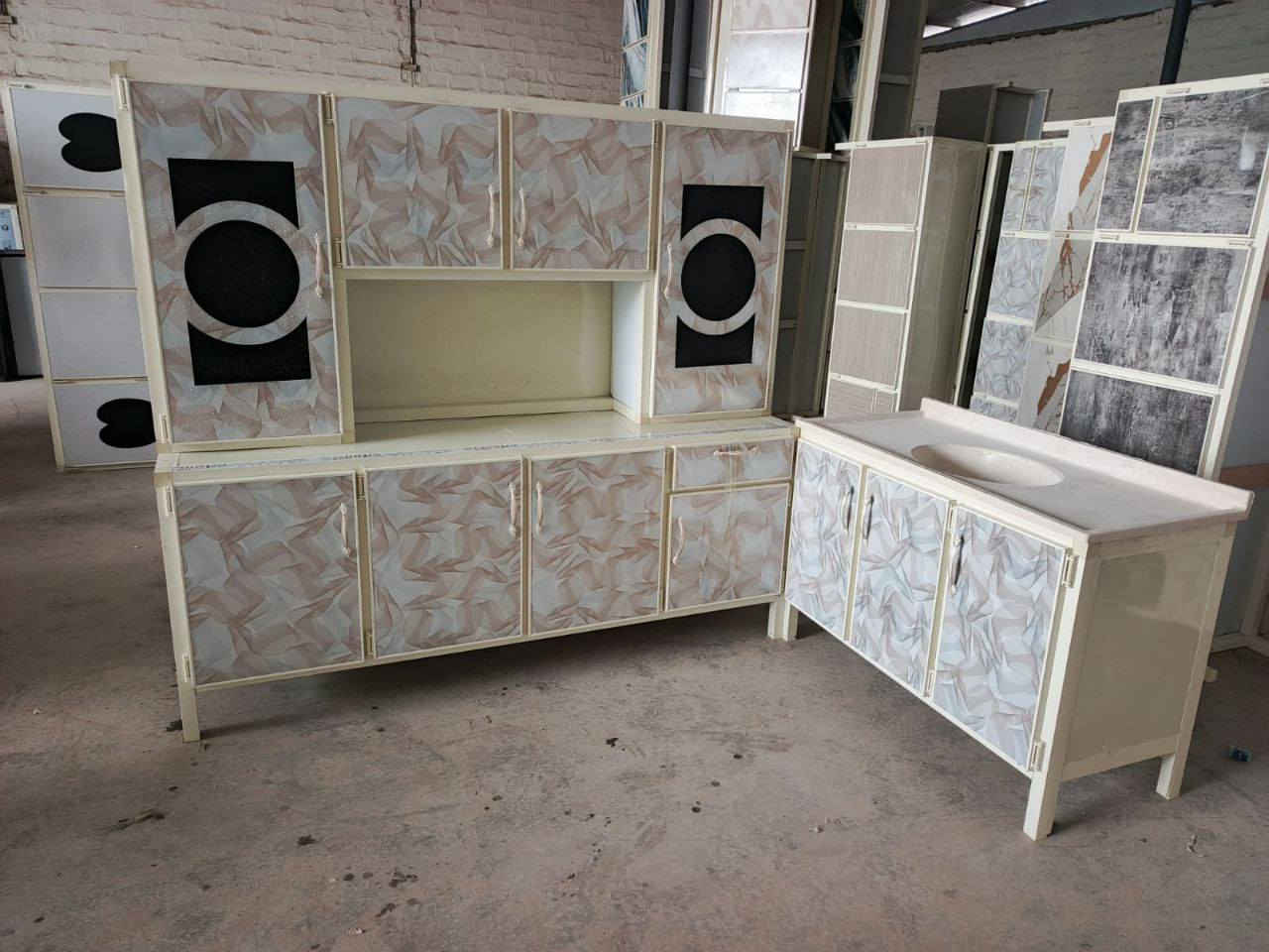 كاونتر مترين مع ملحق  مترين مع سنك
مرمر متر و 20 السعر 290 الف 

للحجز واتساب ***********

4
