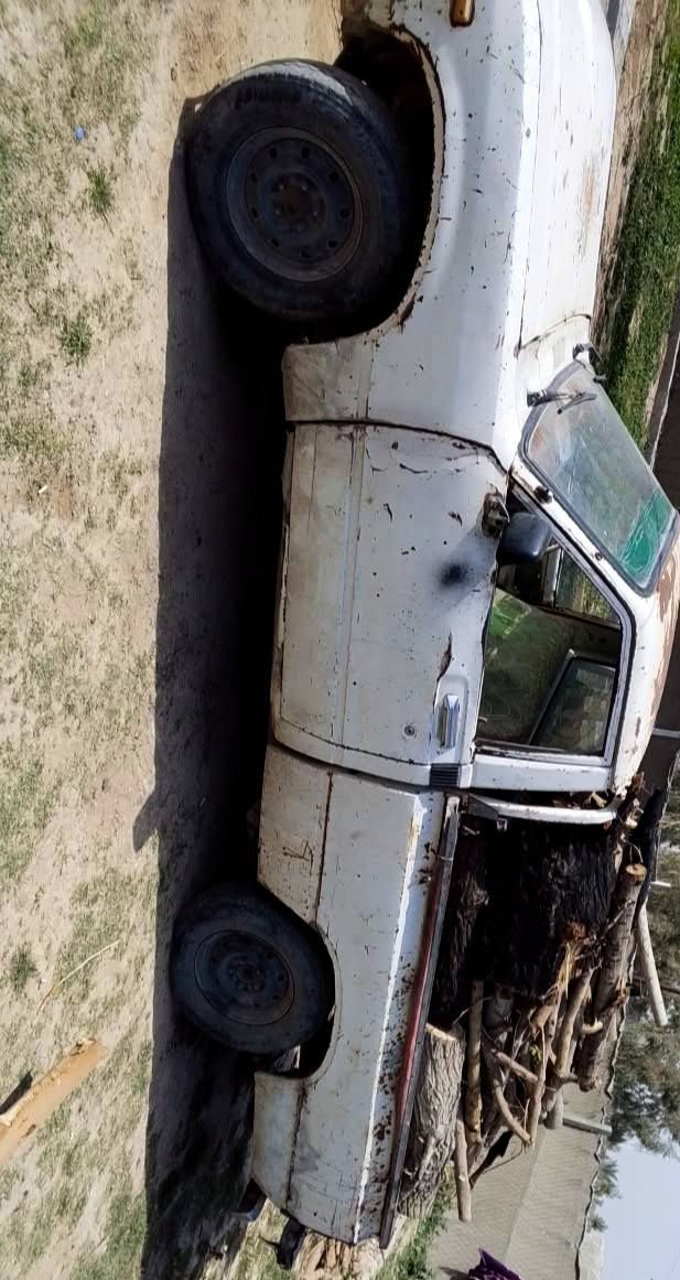 السلام عليكم اخوان تيوته موديل 80
مكفوله كير مكينه شرط شاصي مابيه اي خياس اكسل سياره خير من الله  شوفت عينك محمله خشب.  راعيها موجود.  
السعر 14 وبيها مجال  
للتواصل ***********/
