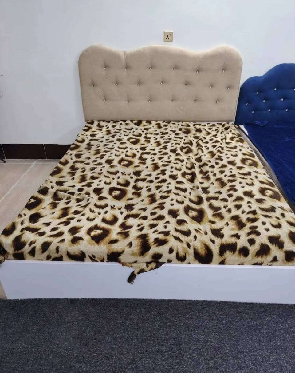 بۆ فرۆشتن
سیسەم
بە دۆشکەوەیە
سعری هەمووان250هەزارە
شوێن هەولێر
بۆ ژمارەی خاوەن نامە بنێرە أربيل, العراق


**إذا كنت صاحب هذا الإعلان وتريد حذفه لأي سبب، رجاءا أرسل رسالة إلى الدعم الفني**