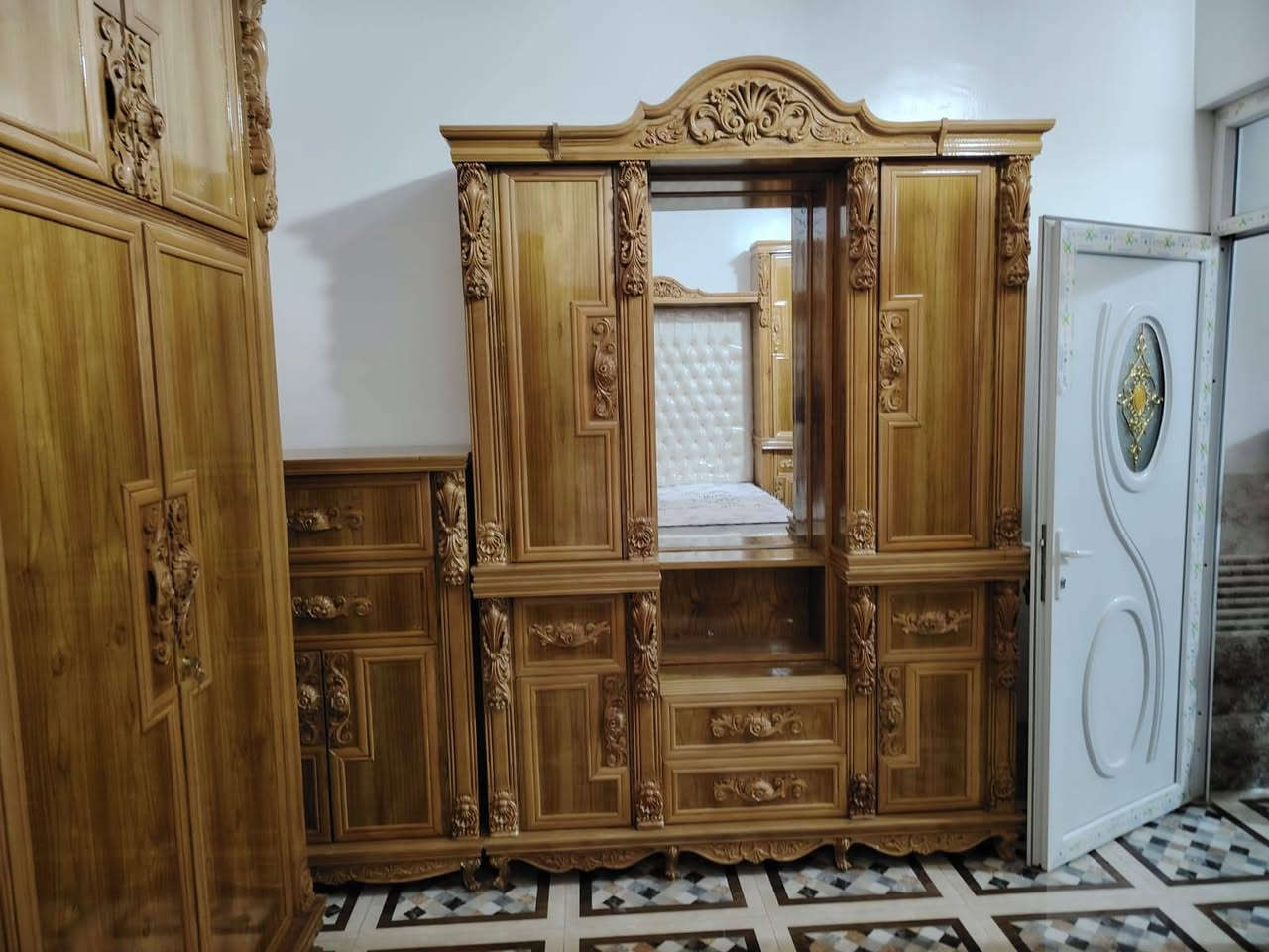 معمل ما شاءلله
لغرف النوم والاثاث المنزليه نقد اقصاد كافت الفصالات حسب الطلب بسعار مناسبه جدآ غرفه سته ابواب ملحق بجوده عاليه للستفسار ***********
