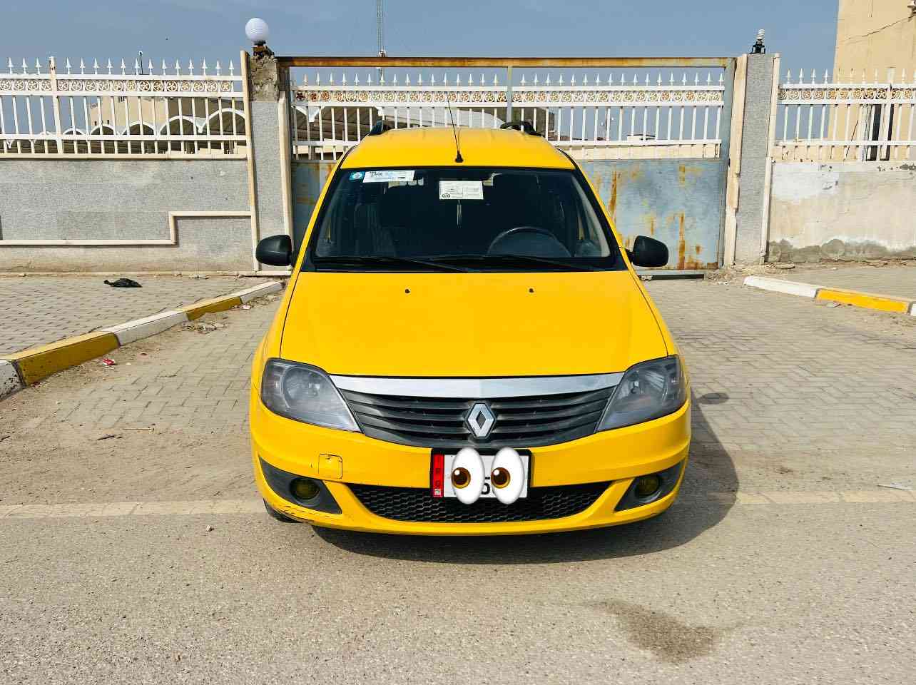 سلام عليكم رينو لوكان ٢٠١٢رقمً نكليزي مكفوله كفاله عامه سنويه جديده تبريد شغال كير ومكينه ع شرط سياره جديده مكان سياره سماوه فظاء الخضر ‭ ***********
