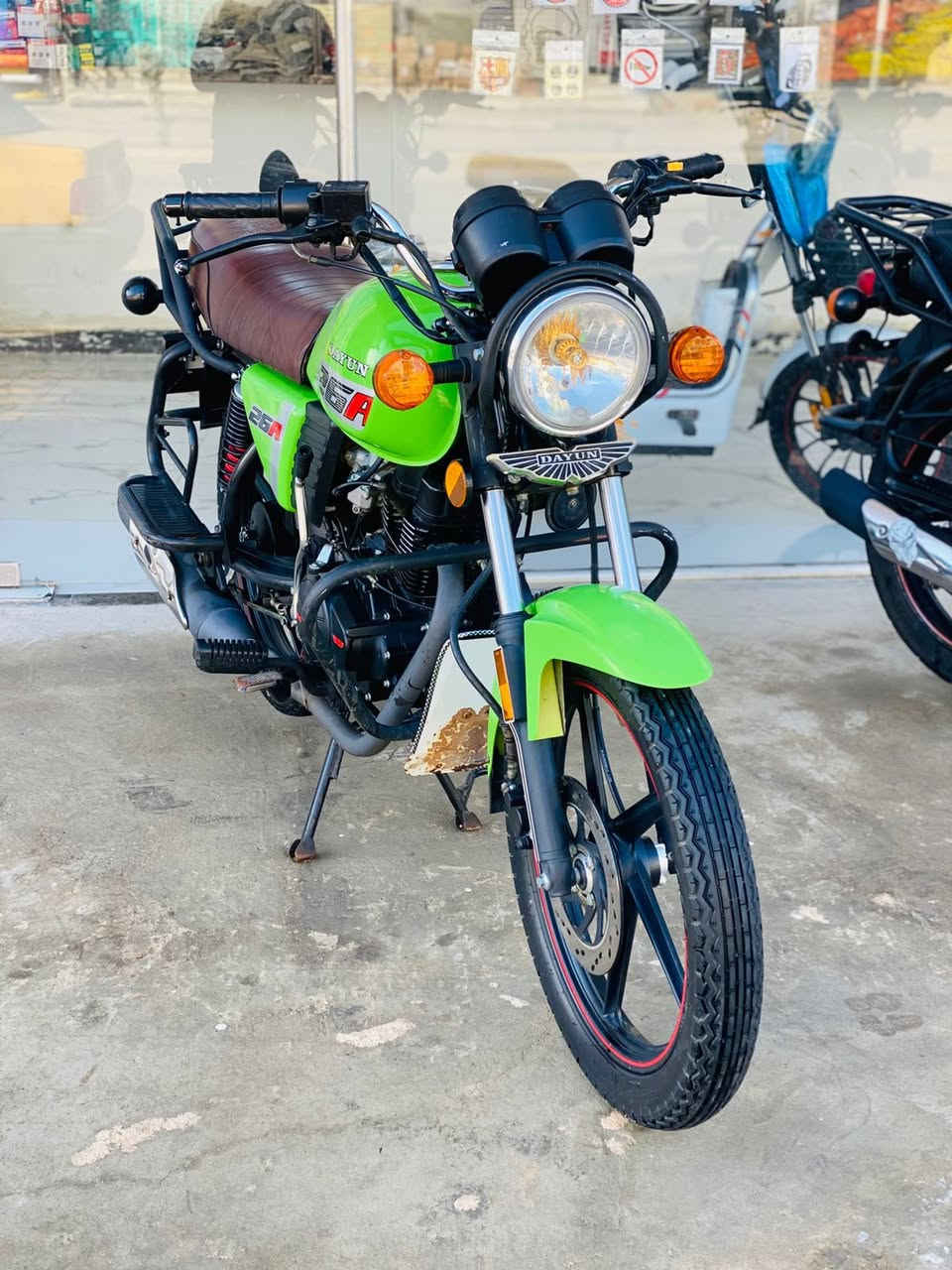 معرض المايسترو لبيع وشراء الدراجات الناريه والشحن 
دايوان نفخ 
ناما اربعه كير امتياز
بايسكل شحن 
موبايل ***********
كربلاء نافوره حي العباس شارع السيده نرجس
