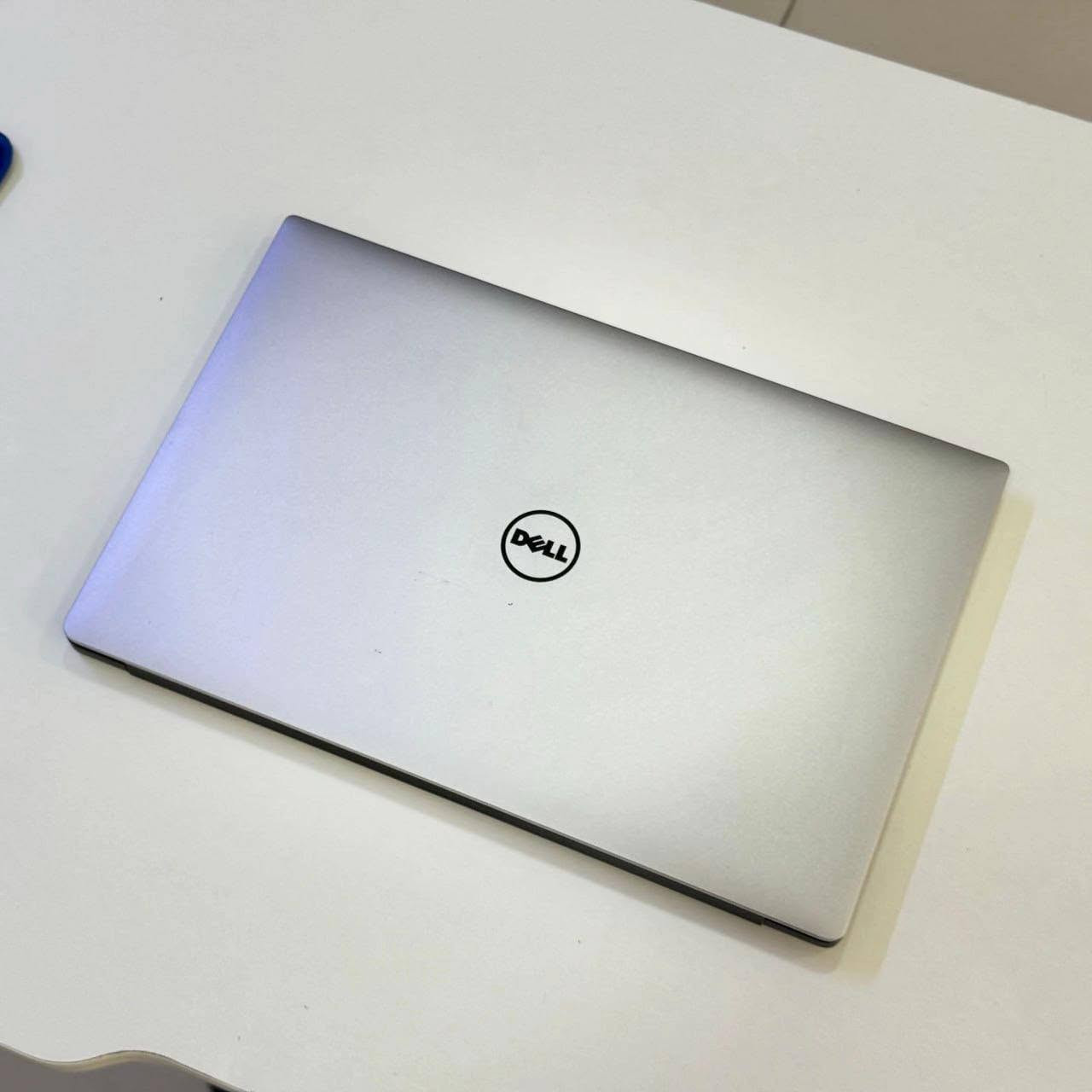 لابتوب Dell XPS 9560

💻 جهاز فئة XPS المميزة من Dell بتصميم أنيق وخامات فخمة وأداء قوي يناسب الدراسة والعمل والجرافيك والألعاب 

🔥 معالج HQ رباعي النواة يمنحك أداء ممتاز للبرامج الثقيلة وتعدد المهام. 🔥

 كرت GTX 1050 المنفصل مناسب للمونتاج والتصميم وتشغيل العديد من الألعاب 
بكفاءة.

🔹 المعالج: Core i7-7HQ
🔹 الرام: 16GB
🔹 الهارد: 512GB SSD
🔹 كرت الشاشة: GTX 1050 4GB
🔹 الشاشة: 15.6 إنج FHD
كيبورد عربي انكليزي ستيكر 

✅ مناسب للدراسة الجامعية ✅ مناسب للعمل المكتبي وبرامج الأوفيس ✅ مناسب للتصميم والفوتوشوب والمونتاج ✅ مناسب للبرمجة والتصفح السريع ✅ مناسب للألعاب 

🎁 الهدايا: ✔️ ماوس ✔️ ماوس باد ✔️ حقيبة ✔️ الشاحن الأصلي

🛡️ الضمانات والخدمات: ✔️ فحص كامل قبل الإرسال ✔️ فحص كامل قبل الدفع والاستلام ✔️ ضمان 30  يوم استبدال عند وجود خلل مصنعي ✔️ جاهز للاستخدام المباشر

📍 الموقع:اربيل السلطان مظفر
بغداد الامين الثانيه 

🚚 التوصيل متوفر إلى جميع محافظات العراق
📱 للتواصل واتساب ***********
💰 السعر: 585,000 دينار
