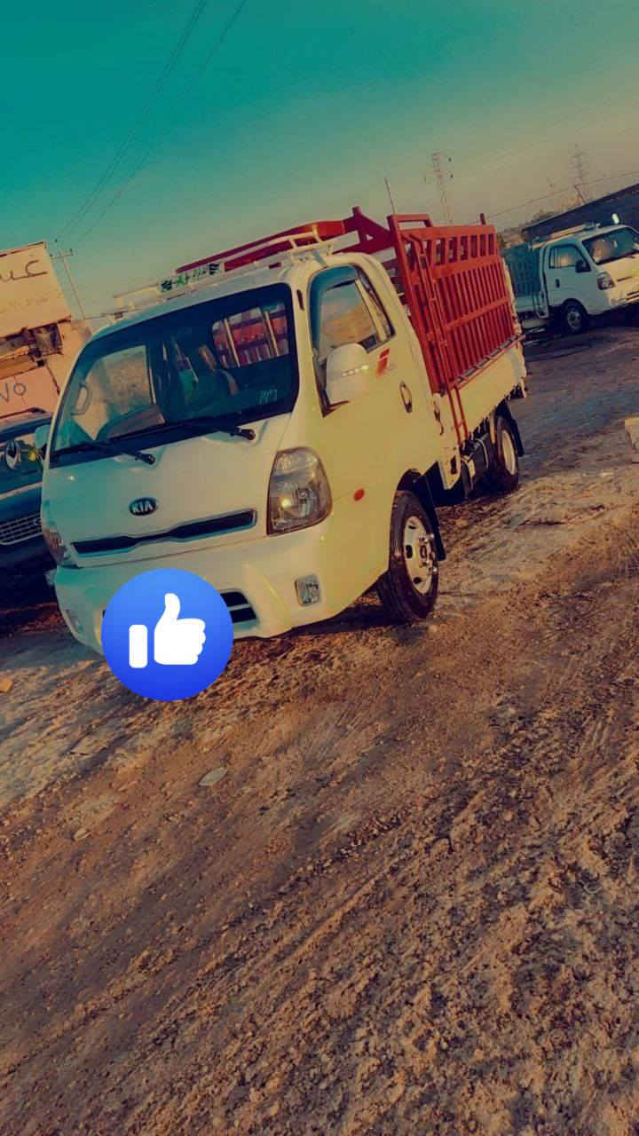 السلام عليكم سيارهمحافظه الناصريه سياره مقفوله شاصي قشر مكينه مدوري سياره تشتغل على خط سياره جاهزه رقمها بغداد*********** بنجو فحل للبيع
