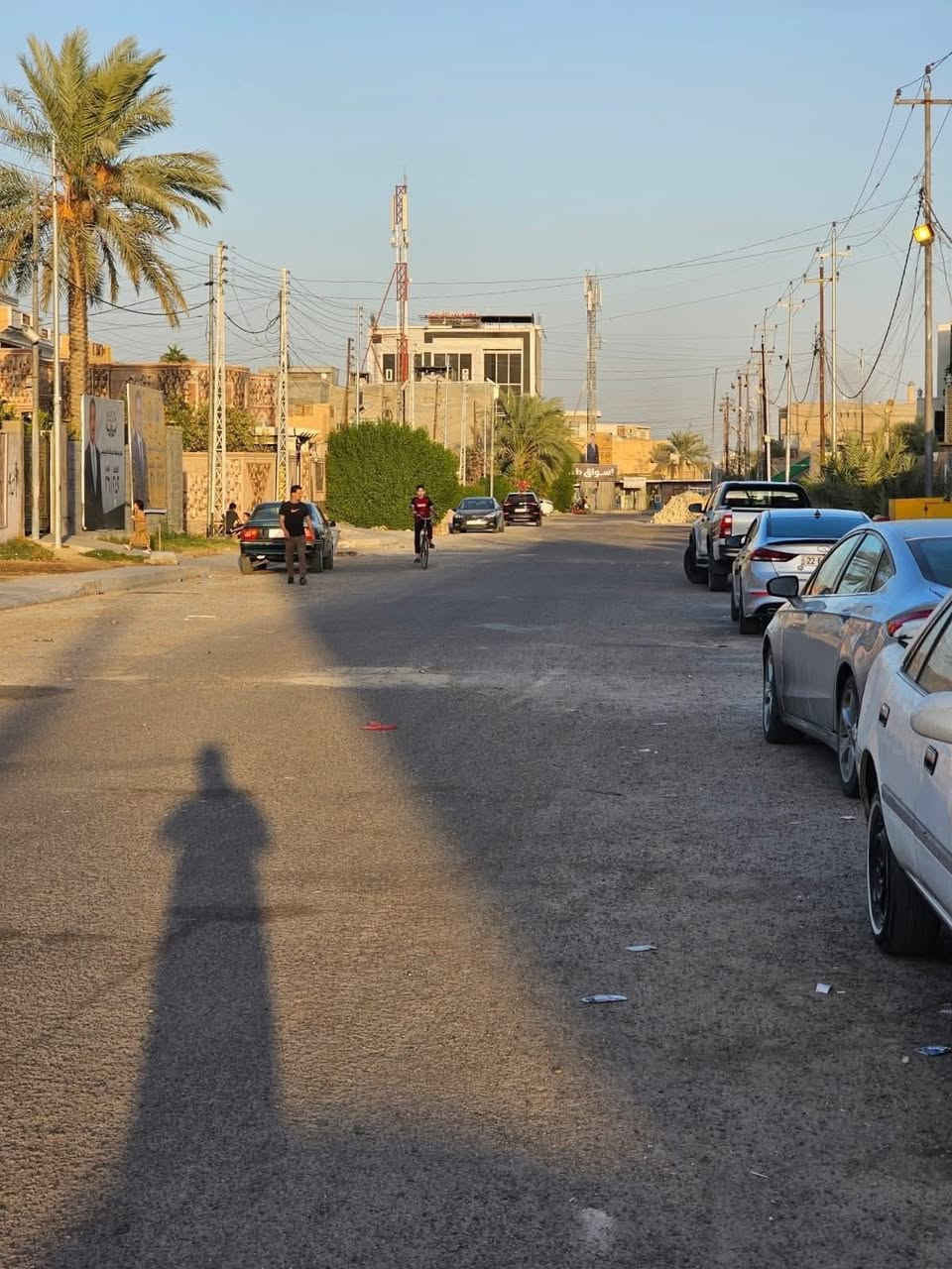 ⭕️تسلسل: 1052
🏚عقار للبيع بمساحة ٤١٦ م يحتوي على اربع مشتملات مستأجرة جميعها 🏚
🌹على بركة الله🌹

🔹العنوان: الفلوجة حي الشهداء الاولى على شارع ٢٠م قرب جامع الرقيب الفرع المقابل لجميعة نور الفرات التجاري
📍طابو صرف سند
📍 شارع: ٢٠ م
📍المساحة بالسند: ٤١٦ م٢
📍الابعاد: ١٦م ❌ ٢٦م
🔹بناء طابوق ٢٠٢٤
🟢المشتملات مستأجرة جميعها ببدل ايجار شهري (١،٨٠٠،٠٠٠) مليون وثمانمائة الف دينار 

🟡يحتوي على اربع مشتملات كل طابق يحتوي على مشتملين وكل مشتمل يحتوي على
غرفتين نوم واستقبال وصالة ومطبخ وحمام وصحيات 

✅سعر البيع للعقار: ٥٧٥ مليون دينار قابل للتفاوض 

‏‎ ‬ 🟢مكتب دجلة الهندسي للعقارات حي الجولان قرب صناعة الجولان للسيارات مجاور سوبر ماركت الهلال
للاستفسار الاتصال على
‏‭***********
***********
