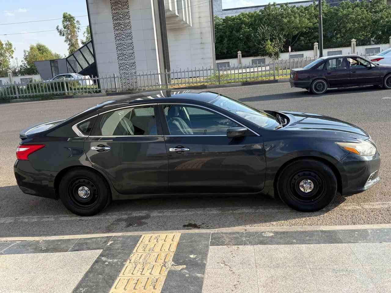 نيسان التيما
موديل ٢٠١٦
٣ بارجة بوياغ بي ناو كرتن بي ارباك
١١٠ مايل روشتوة
كيرومكينة بشةرت
سةنةوي تازةية دفتر بنزيني هةية 
سعر ٩٧
***********
***********
ناونيشان كركوك كركوك, العراق
