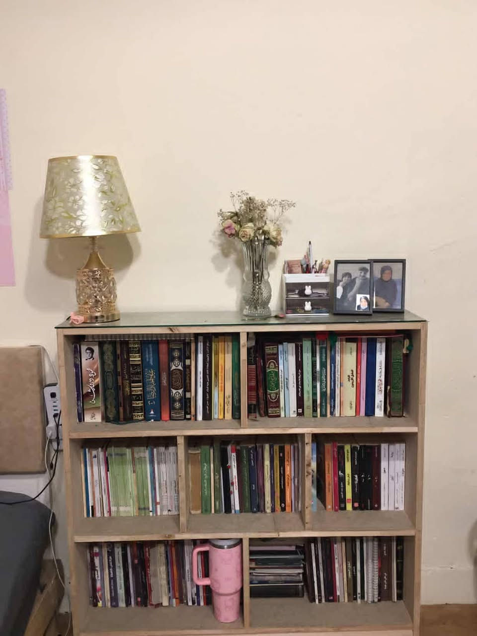 مرحبًا 

المكتبة للبيع تفصال سويتها عند النجار 
ثگيلة وخشب عراقي 
فصلتها ب ١٢٠ 
نهايتها ب٧٥ 
قياسها الأرتفاع ١٠٠سم 
والعرض ١٠٠ كذلك


**إذا كنت صاحب هذا الإعلان وتريد حذفه لأي سبب، رجاءا أرسل رسالة إلى الدعم الفني**