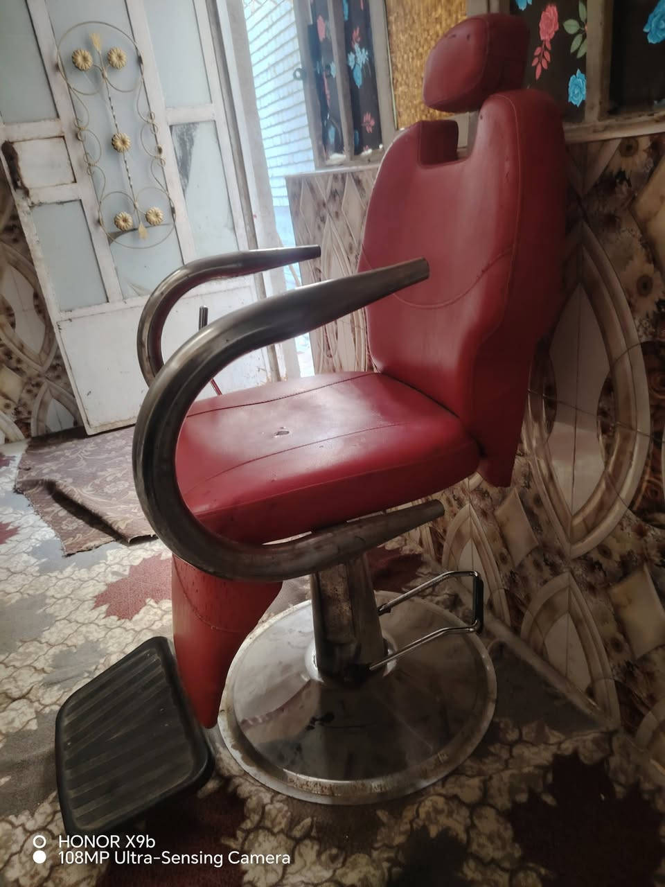 كرسي حلاقه نضيف سعر 70
الاستفسار عله هاذه الرقم ***********بل قاسم
