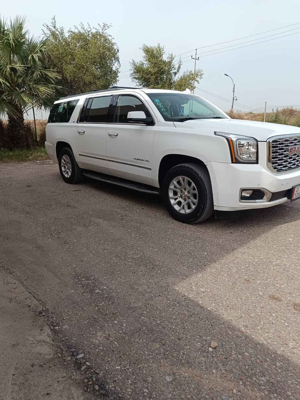 السلام عليكم جمسي يوكن ٢٠١٧ رقم بغداد بئسمي 
التفاصيل يم راعية اتصال ***********
