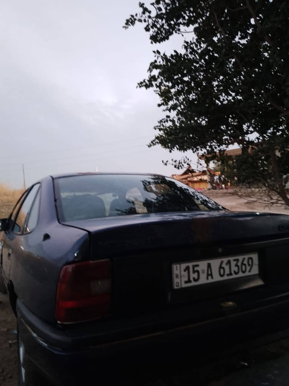 السلام عليكم فكتوره موديل 93 محرك 1800 شاط كير شر ط رقم انبار الدولي باسمي سنويه مجدده على 30 السعر 27 ورقه وبيها مجال الاتصال ***********
