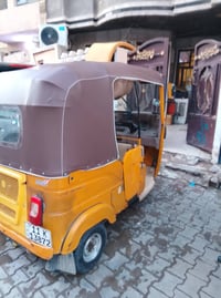 تكتك للبيع 21  لوحه وسنويه ب6/500   مكاني بغداد بلديات 07747908707