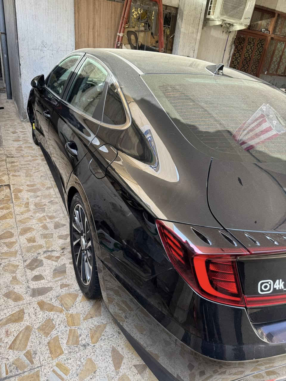 سوناته 2021وارد امريكي معوقين  السياره كفاله كلها ليبل واحد 

صارت بيها ضربه عندي وبيعها ع ضربتها 

السياره نص فول

حجم المحرك ٢٥٠٠ تنفس طبيعي 
السعر 145 وبيها مجال/ (***********).￼ المكان المعقل )￼￼
