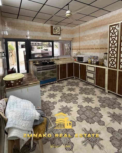 خانوو  بۆ فڕۆشتن (160) مەتر مربع  بەرامبەر نەخۆشخانەی ئازادی زۆۆر زۆۆر نزیک جادەیە کۆڵان صەب فوول خەدەمات  فوول کاشیە سەقفی سانەوییە و دکتی موبەریدەیە  خانوویەکی زۆۆر خاوێنە  ئاو و کارەبا زۆۆر باش ❤️

٣ ژووری نوستن+ژووری میوان+هۆڵ+مطبخ+مطبخ گەرم+٢مشتملات+بەیتونە+گەراج🚗

بۆ زانیاری زیاتر پەیوەندی بکەن یان سەردانی نوسینگەی زمناکۆ بکە ن

ئیسکان فەرعی شیرینی بەتام بەرامبەر مختبر ڕۆژ🩺💊💉

***********☎️
***********☎️
***********☎️
