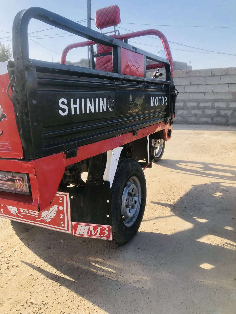 السلام عليكم ورحمة الله وبركاته
كل عام وانتم بألف خير. 
اما بعد:
ستوته 2021 للبيع :
نضيفه ما ناقصها شي كما موضح في الصور 
السعر : مليون ومئة الف دينار وبيها مجال. 
للاستفسار:
***********
