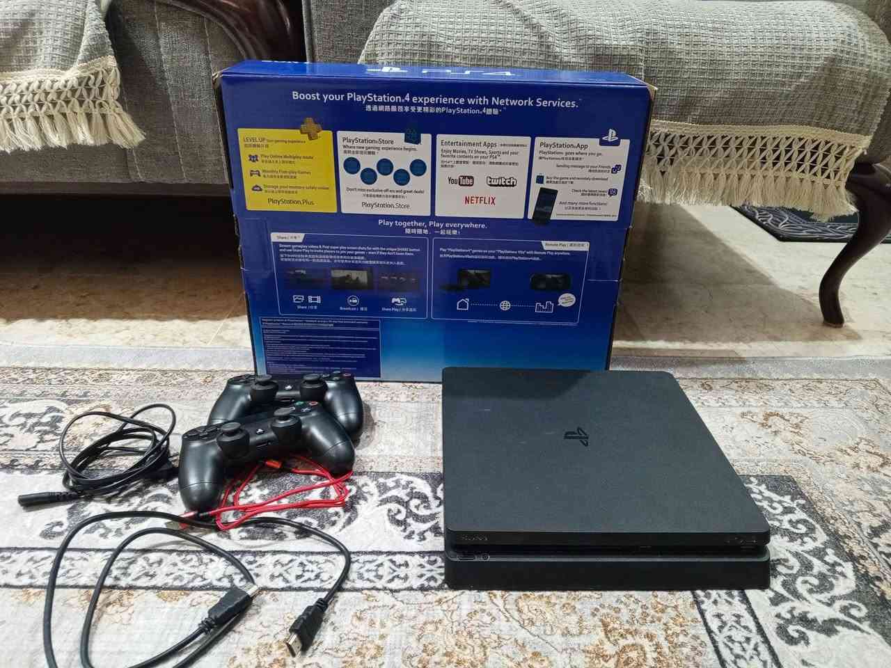 جهاز بلي 4 سلم اونلاين
ذاكره 500G

جهاز لا مفتوح ولا اي خلل بي النضافه 100% كما موضح 

GTA 5 

وياهه كامل ملحقاته الاصليه

واثنين جوستكات الاصليه والتجاريه

***********
السعر 250 وبي مجال

المكان بغداد-حي الجهاد

لا يوجد توصيل
