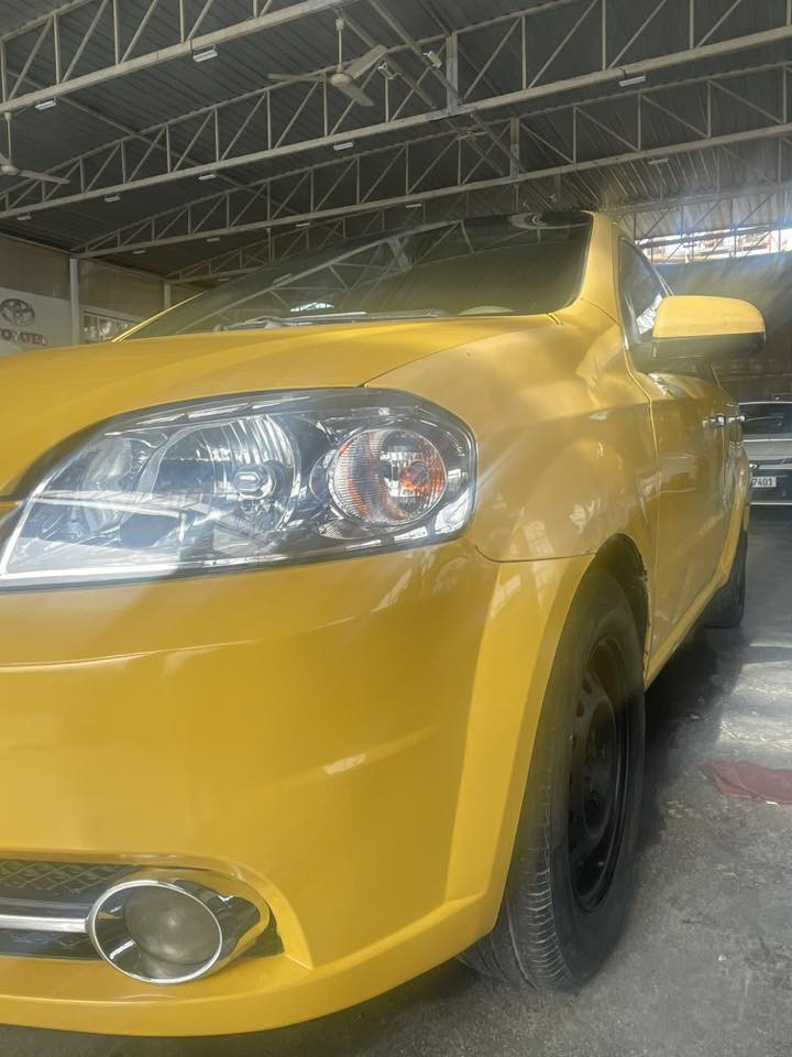 افيو موديل 2011 خليجي استلام الشركة العامة مكينة 1400 مفتوح (المرغوب)
رقم بغداد انكليزي سنوية لل30باسمي
هزة جديدة 
بيها جاملغ امامي (مبدل) جاملغ خلفي معدل بيها قطع صبغ اثر جراد 
كير مكينة خير من الله 
تبريد ثلج تدفئة
شاشة 
كامرة خلفية 
كشنات جدد جلد اسود مال توسان 
السيارة عليها ادامة كاملة نوزلان مجاوول بلكات السيارة خير من الله 
سعرها 59 مكانها بغداد


**إذا كنت صاحب هذا الإعلان وتريد حذفه لأي سبب، رجاءا أرسل رسالة إلى الدعم الفني**