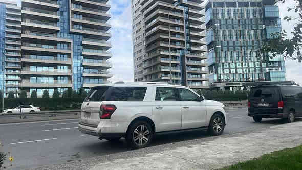 ￼ للبيع￼ ‏او معارضة بسوبر بان خصوصي فورت اكسبديشن طويل 2024 فول لمتد ماشي 35 الف ميل ضرر جاملغ وربع البوند  شرط بدون دواخل مكان السياره الموصل السعر 350 وبي مجال للاستفسار ***********/ ‭0770 888 2434‬/***********
